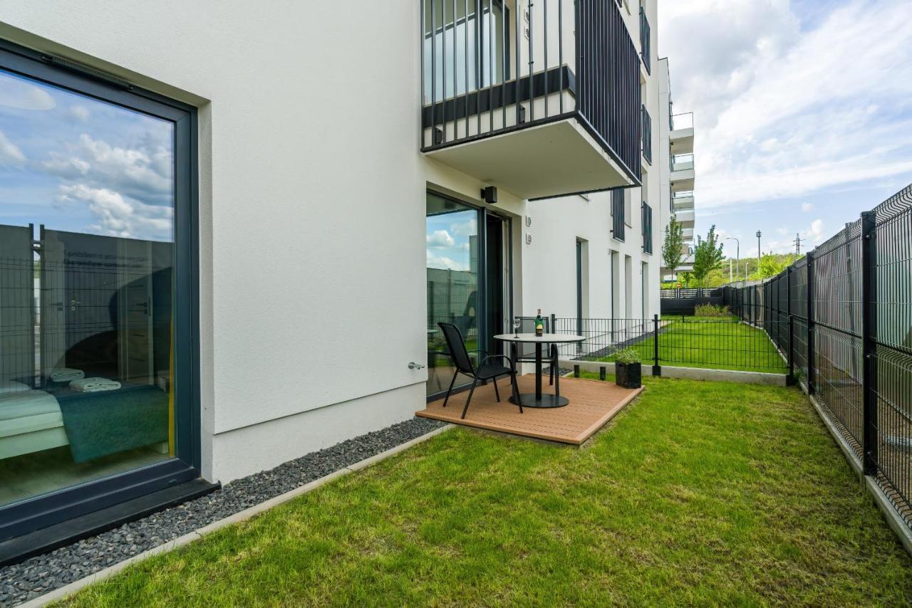 Esencja Apartments With Free Parking Garbary 104 By Noclegi Renters Poznan Dış mekan fotoğraf