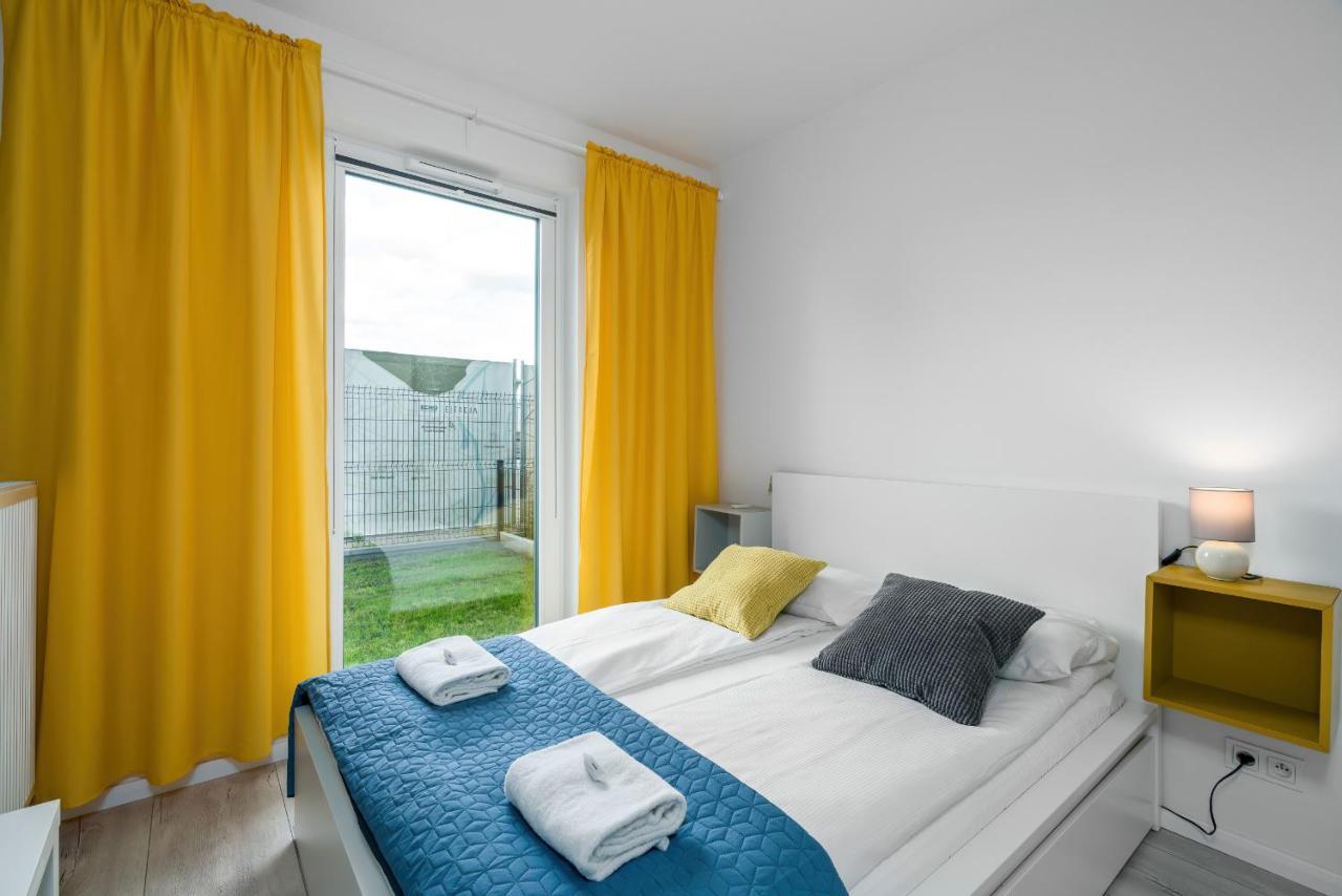 Esencja Apartments With Free Parking Garbary 104 By Noclegi Renters Poznan Dış mekan fotoğraf