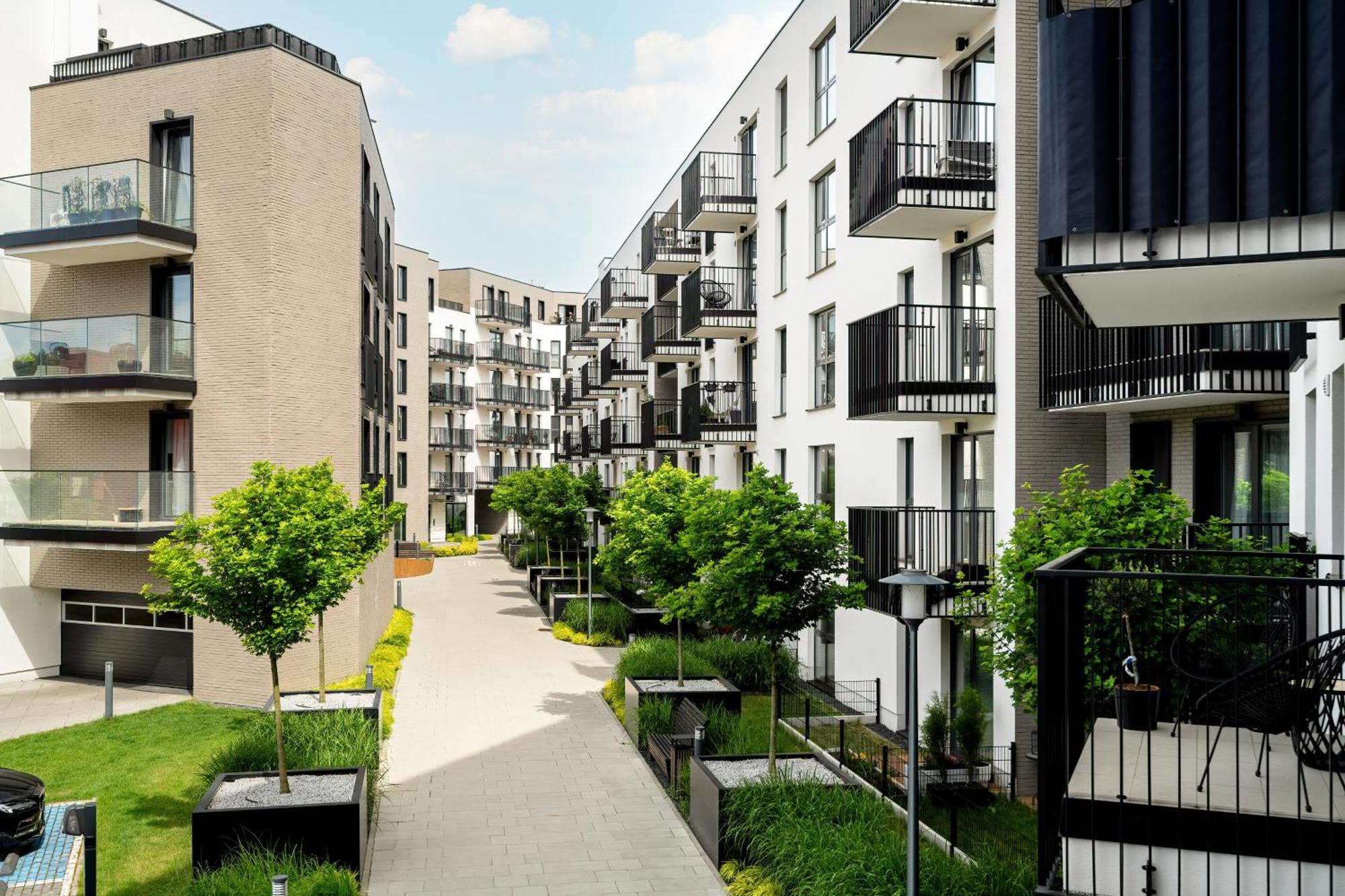 Esencja Apartments With Free Parking Garbary 104 By Noclegi Renters Poznan Dış mekan fotoğraf