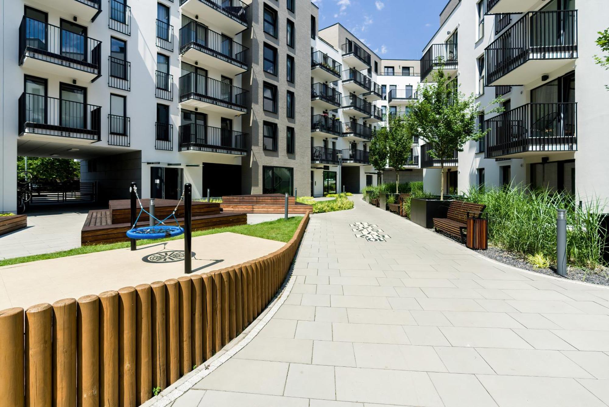 Esencja Apartments With Free Parking Garbary 104 By Noclegi Renters Poznan Dış mekan fotoğraf