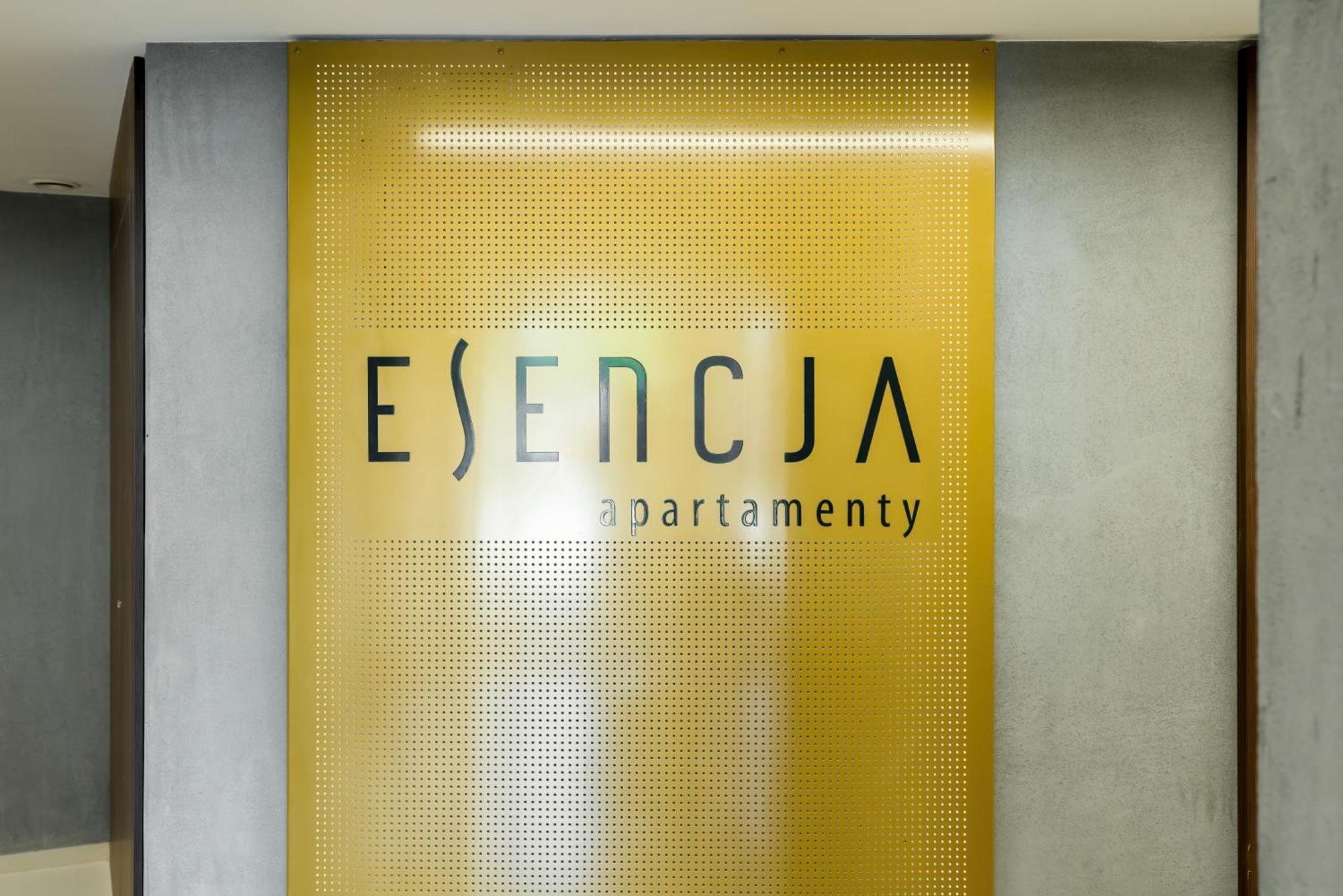Esencja Apartments With Free Parking Garbary 104 By Noclegi Renters Poznan Dış mekan fotoğraf
